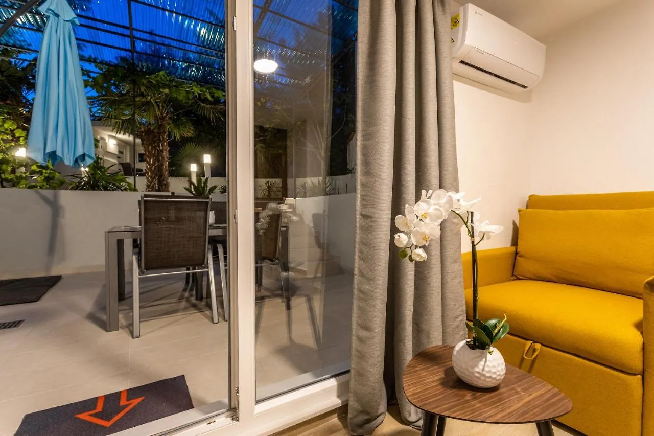 Apartments San Leopoldo Crikvenica 0*,  Croatia