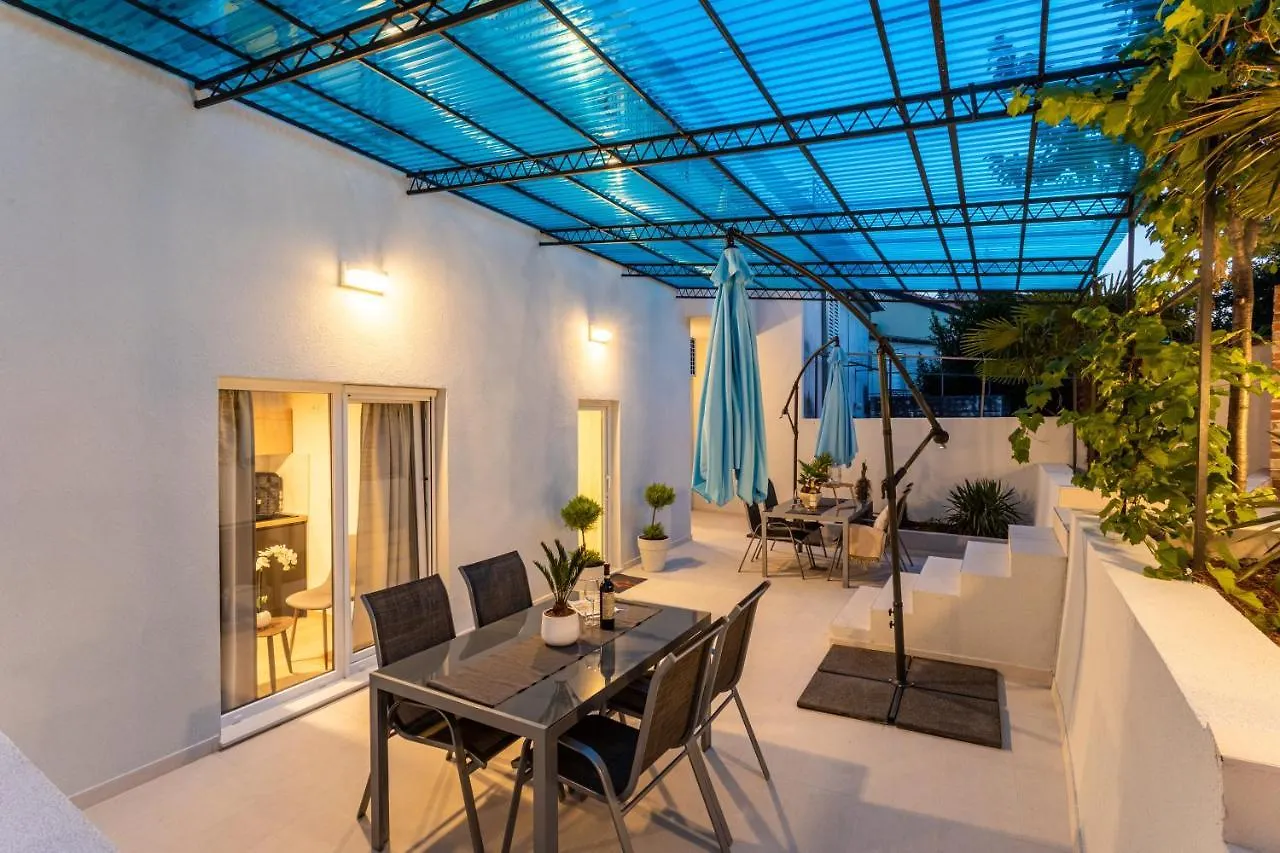 Apartments San Leopoldo Crikvenica 0*,