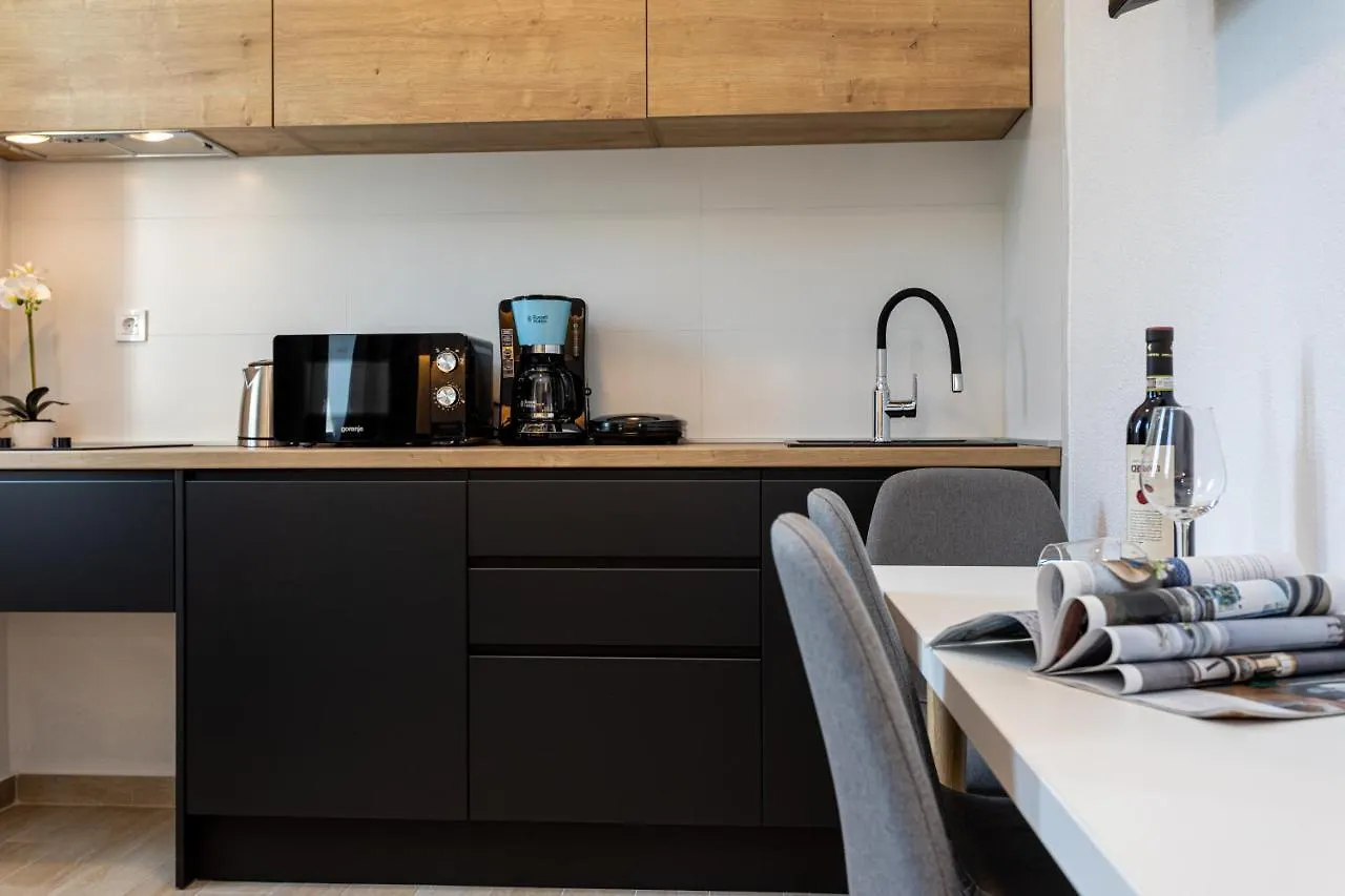 Apartments San Leopoldo Crikvenica 0*,  Croatia